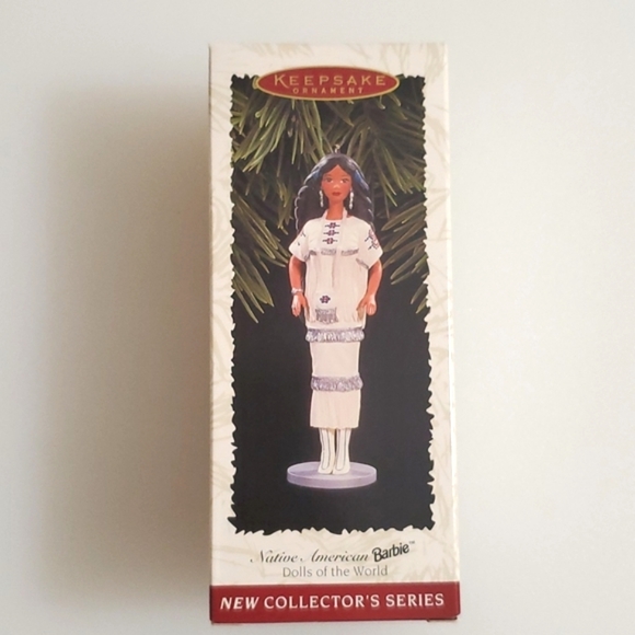 Hallmark Native American Barbie 'Dolls of the World' collector series 1996 NIB - Picture 5 of 11